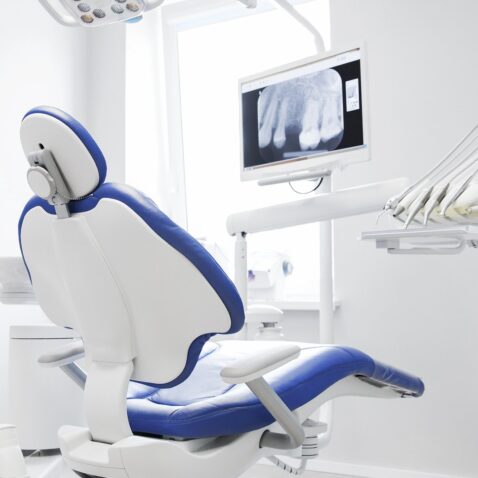 interiorofnewmoderndentalclinicoffice-1
